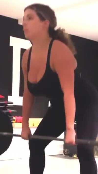 🙏 Respect the Body Positivity. [Do Not Sexualise]. Slow-mo so we can learn study her workout routine.