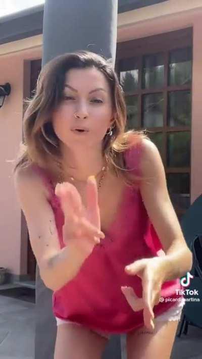 Martina Picardi lingua👅+tette🍐