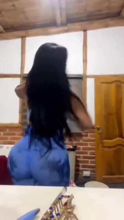 que rico culo...🤤