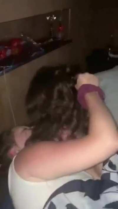 When the parent are out 😮