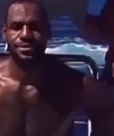 He sound like they dumped acid on him💀