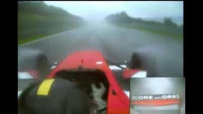 Пилот Dino Zamparelli показывает мастер-класс