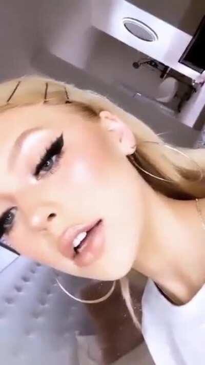 Would love to fuck that glossy mouth