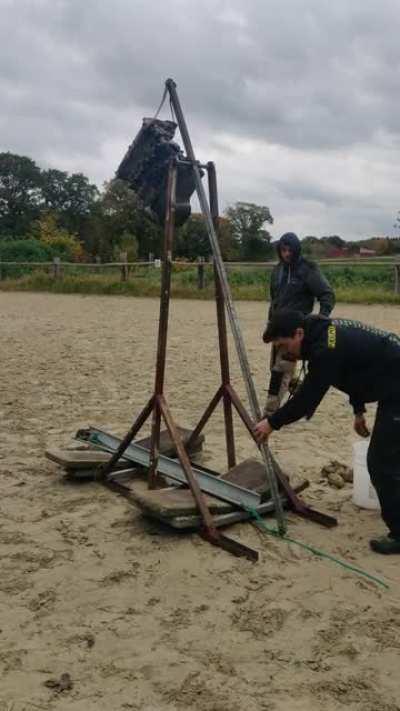 I built a MX5-trebuchet with some friends