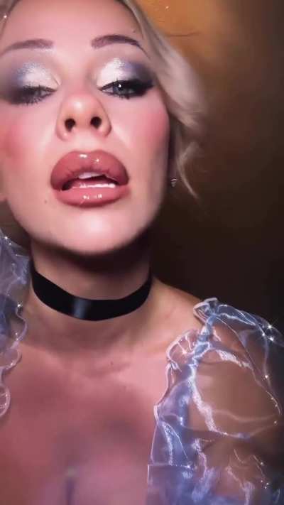 Bri_stasia (Cinderella)