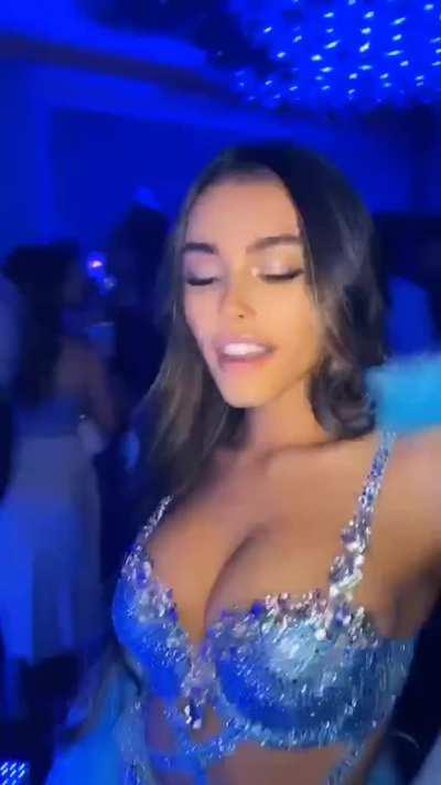 Perfect from head to toe