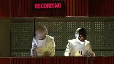 GET LUCKY LIVE HD at the Grammys 2014, my favorite Grammy live show of all time (ignore watermark at end)