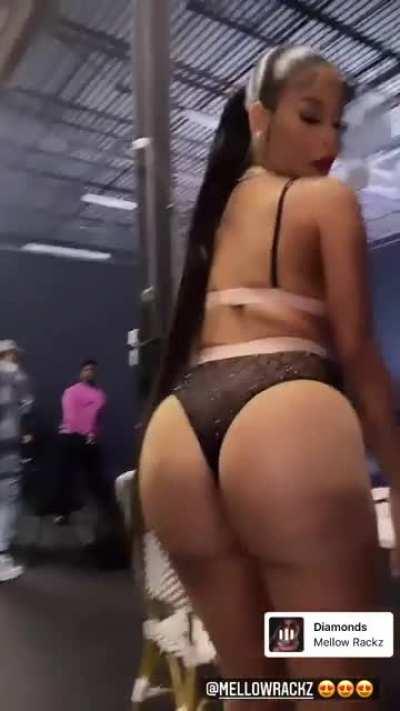 MellowRackz - Video #0928