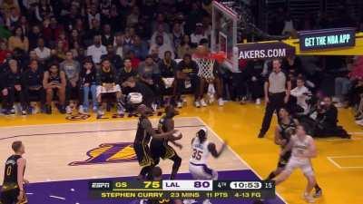 [Highlight] Austin Reaves puts some sauce on his way to the basket and finishes high off the glass