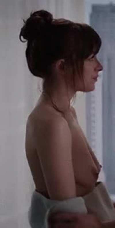 Dakota Johnson