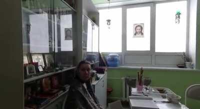 Проси благословения, блеать!!!