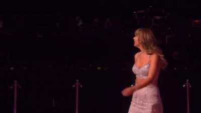 Gorgeous Goddess Tay looking fantastic 😍