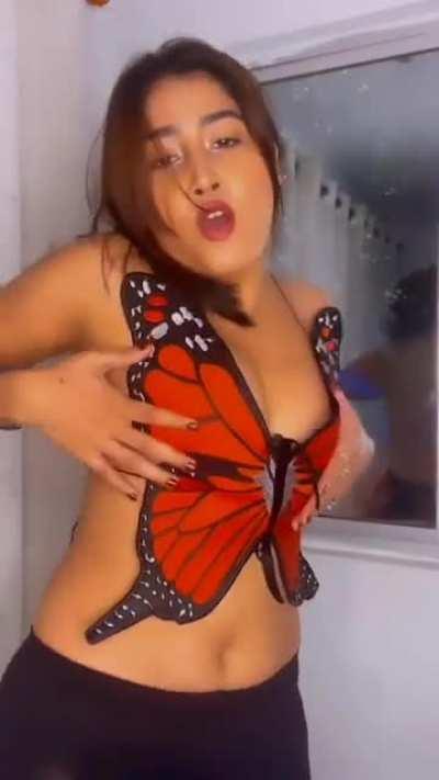 Sofia Ansari nipslip