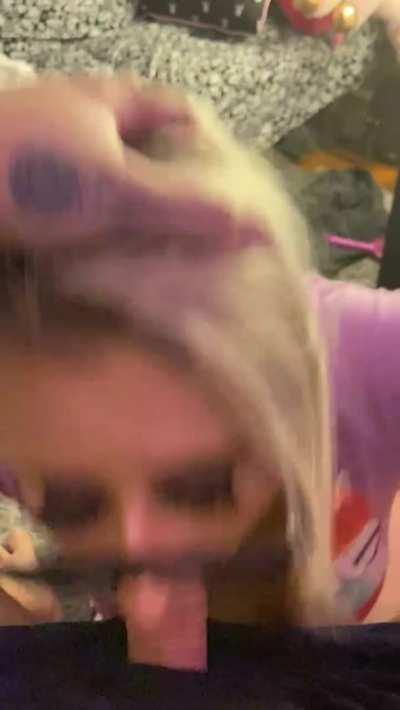 My neighbor loves when I text him to make some content!