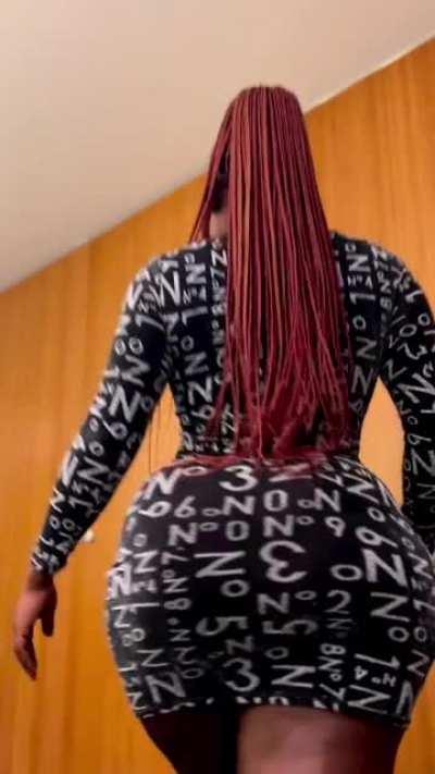 Top waist n' booty ratio✔️