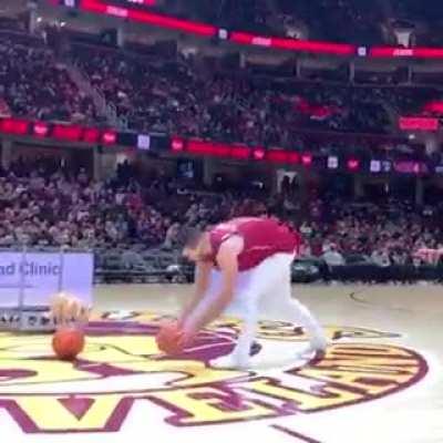 Christian And Scooby halftime show at Cleveland