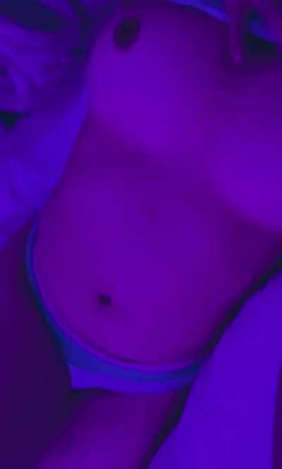 I dare you to undress me with your teeth ONLY 😉