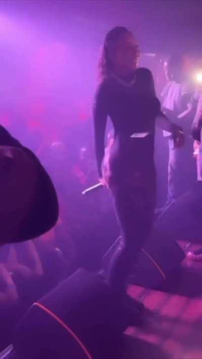 DJsky clapping on stage 