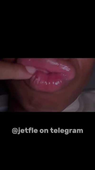 Rate these girls 🔥