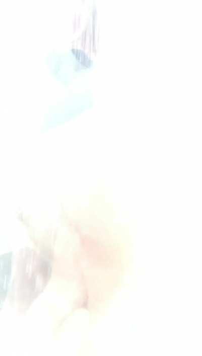 [ST] remember to clean every corner of your body during the shower!