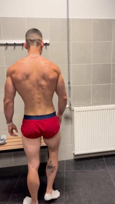 5 weeks out, 167lbs 5'11ish