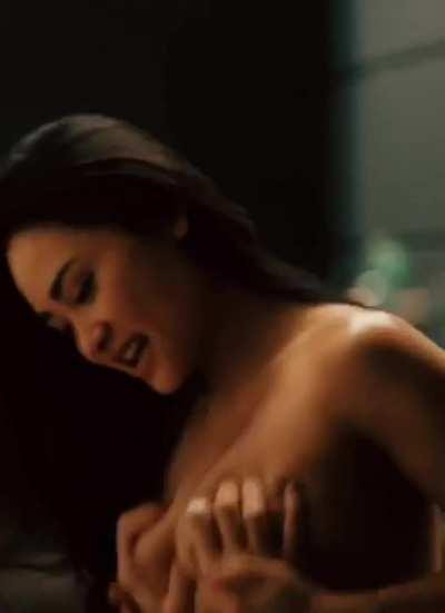 mai duong kieu in bad banks s01 e02