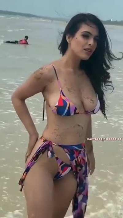 Neha malik ( old )