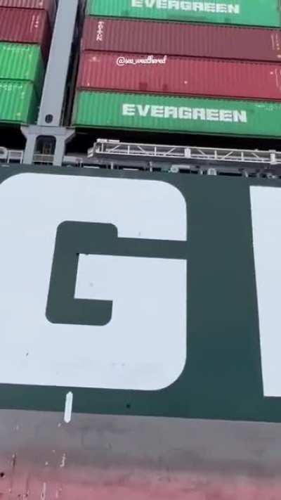 Size of a cargo ship