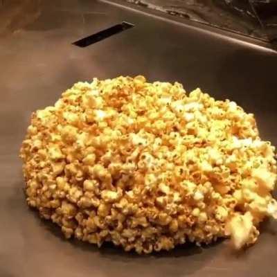 Карамельный попкорн тэппанъяки