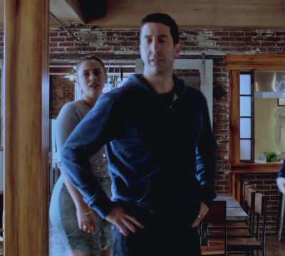 Birthday Booty: Lorenza Izzo in Feed the Beast [S1E2E3E6E10-2016]