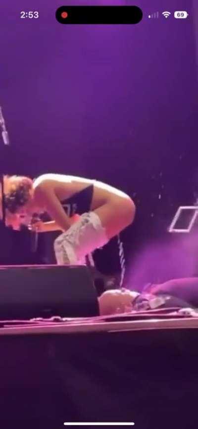 Bought the VIPee ticket.