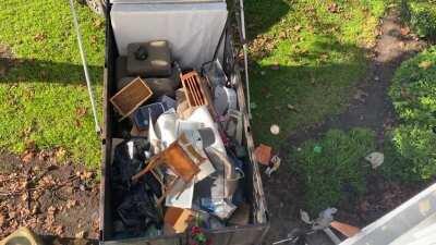 Wanted to share a short vid of my neighbor’s home being thrown out after losing her job to covid and being evicted. She’s a very nice lady, been here for years - my heart broke at 8am waking up to shattering