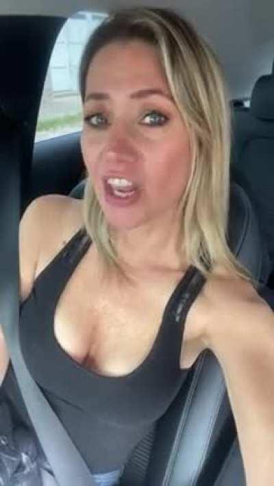 Te lleno la urna de votos