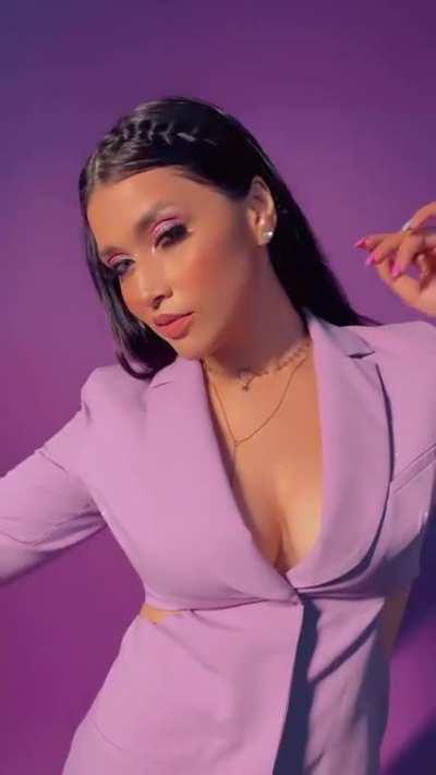 Manarra Chopra Boobs 😍😍😍