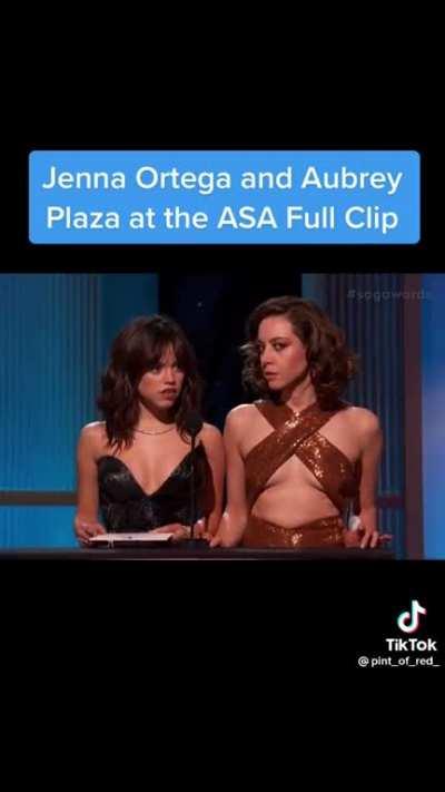 Jenna Ortega & Aubrey Plaza are so hot