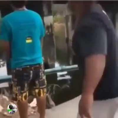 Mess with man peeing = get pissed on