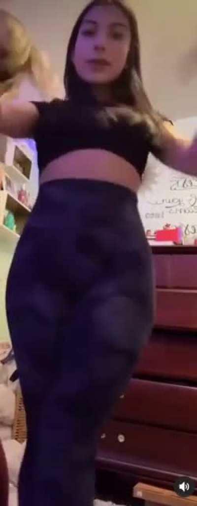 ITS SO PHAT 💦🍑