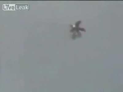 Bizarre morphing UFO