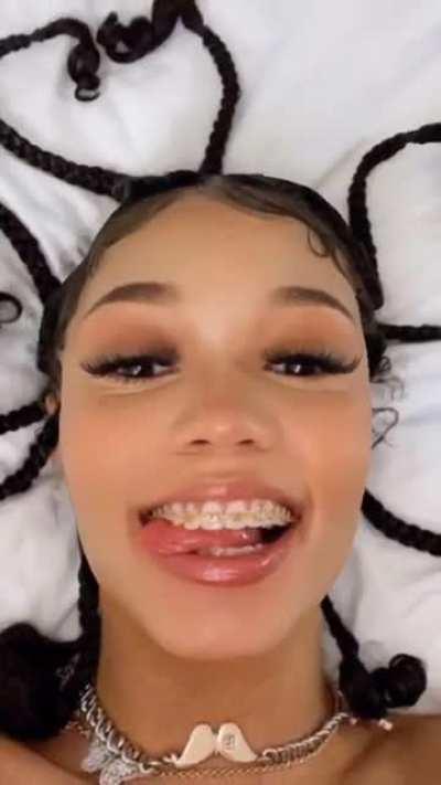 She’s a baddie 😍