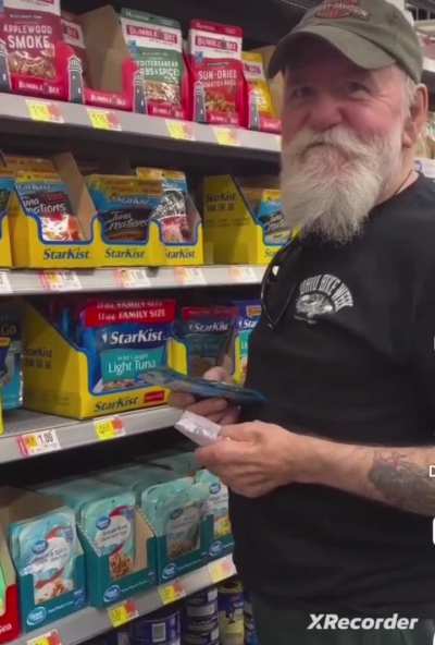 Mom tells off man for calling her daughter rude