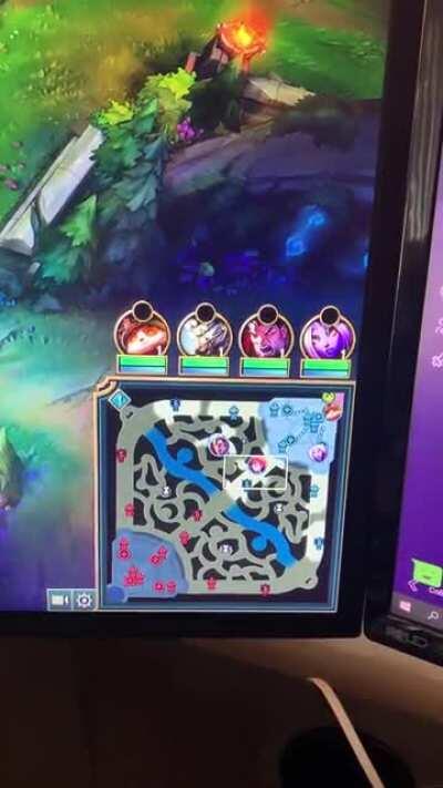 Can anyone help me with this ? Minimap glitch/flickering randomly during matches