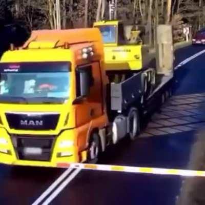 Who has got time to wait at a train crossing? I don’t see a train coming - IdiotsInTrucks