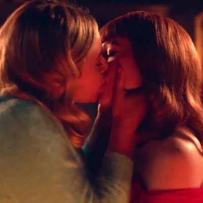 Lili Reinhart and Madelaine Petsch kiss