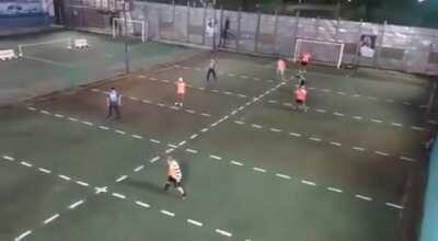 Será esse o futuro do futebol com distanciamento social?