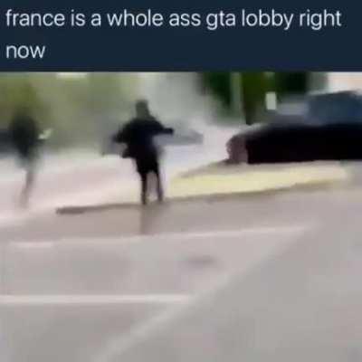 they fight with baguettes