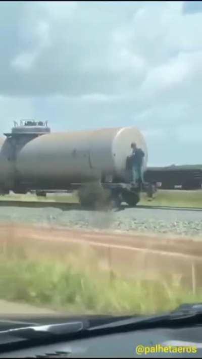 Momento pornô do dia: WTF?