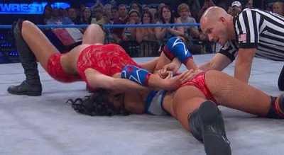 Gail Kim submitting Brooke Tessmacher