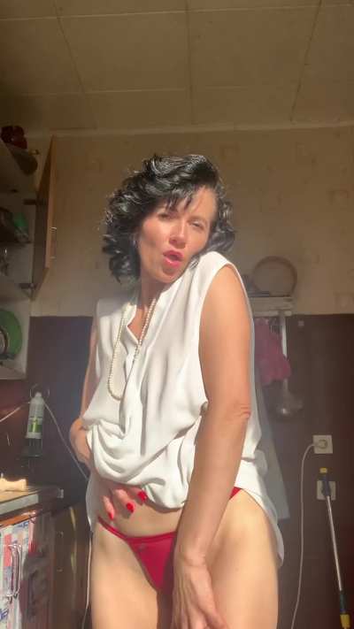 I’m a 46/o mom of 3, would you still hit it