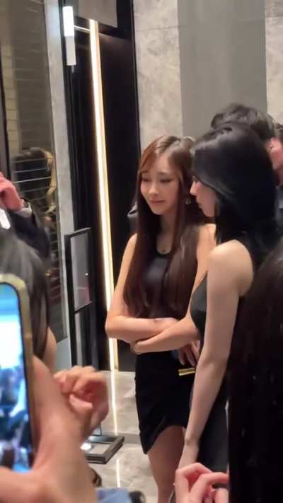 The Maknae drank first, but at this point can we just call them DRUNKSPA? 🍻