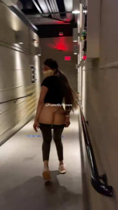 Like theme park booty? (Not sure what ride/park this is)